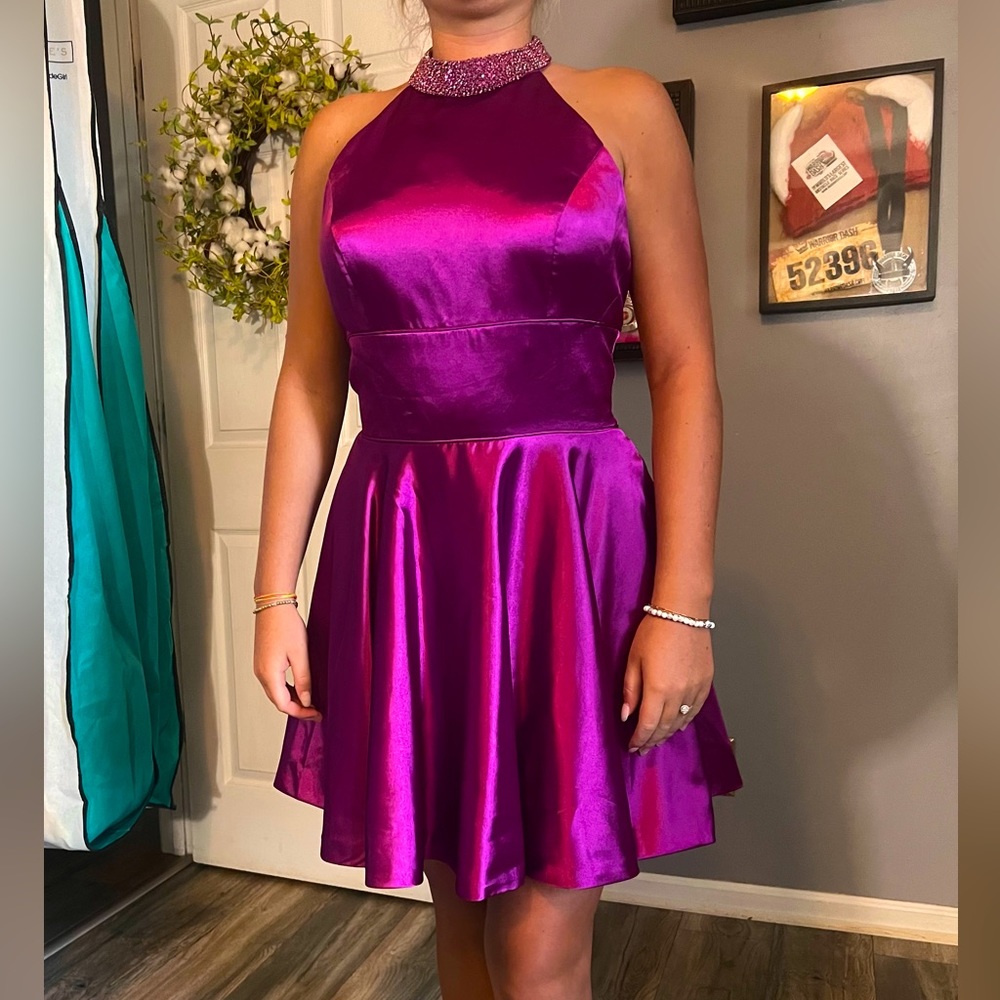 Size 10 Pageant/Homecoming Dress
New with tags